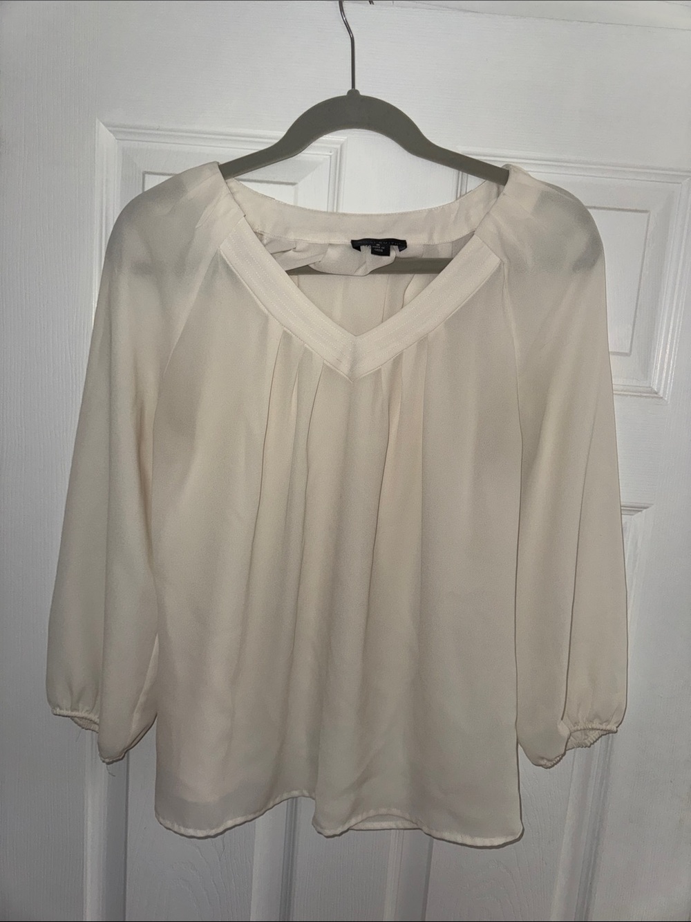 Willi Smith Cream V-Neck Long-Sleeve Blouse